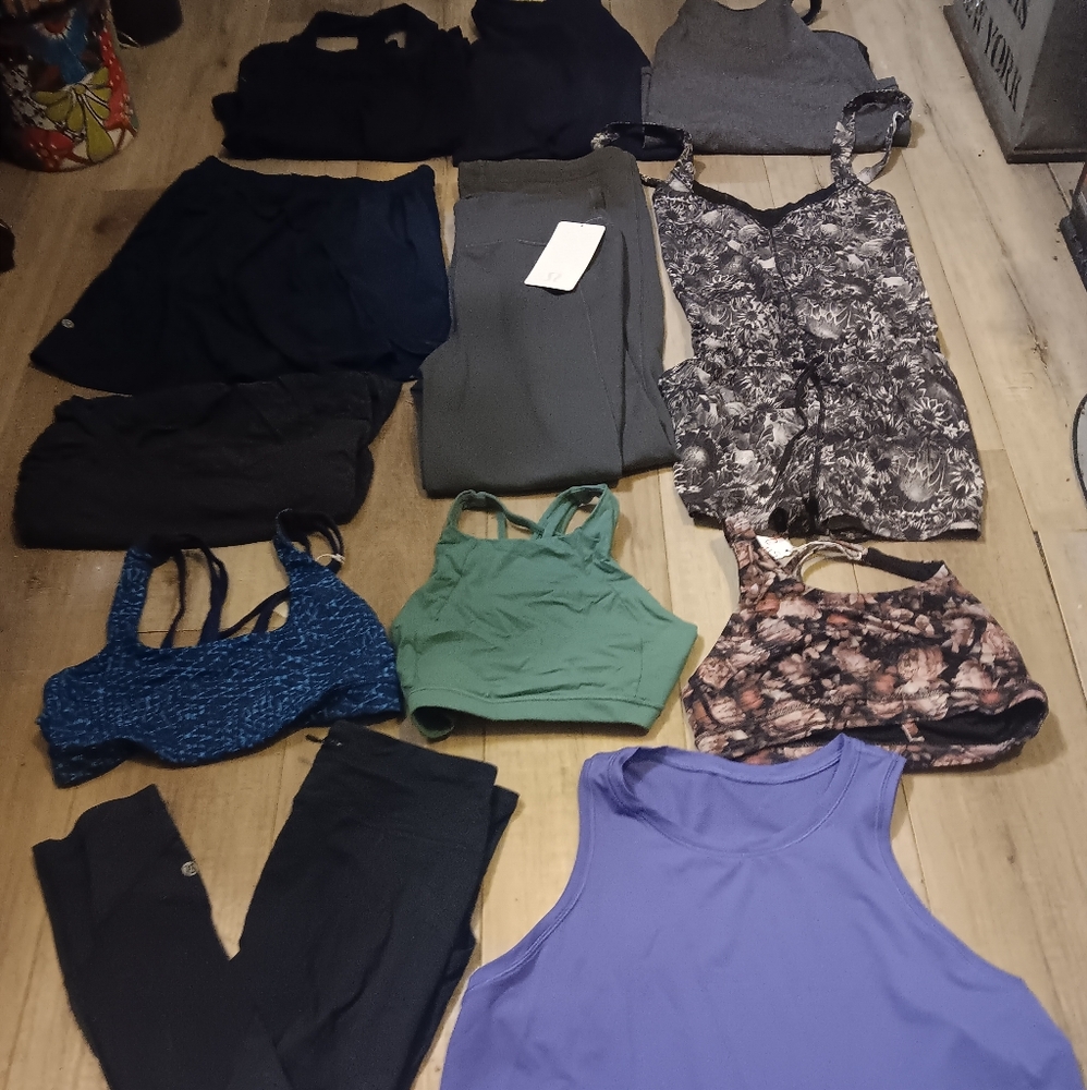 Lululemon bundle - Picture 2 of 2